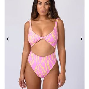 NWT XS Chloe swim suit in cabo